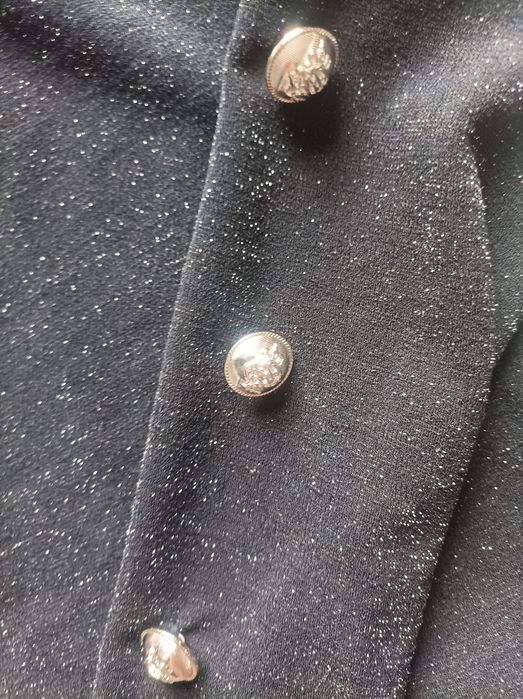 Elegancka bluzka s/m zdobiona srebrna nitka