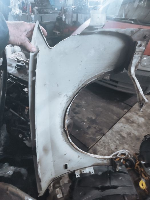 продаються крила ауді А6С5