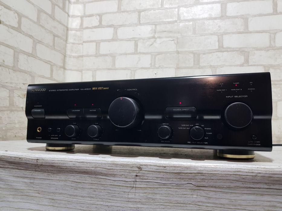 Стерео підсилювач KENWOOD KA 4050,*2x140 Вт, б/у з Німеччини