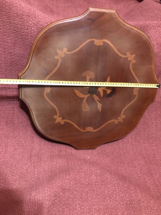 Столешница столика с инкрустацией