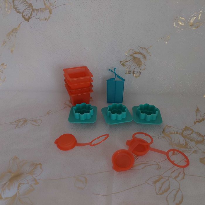 Шейкер миксер 500 мл. Масленка Солонка Формочки Крышки Tupperware