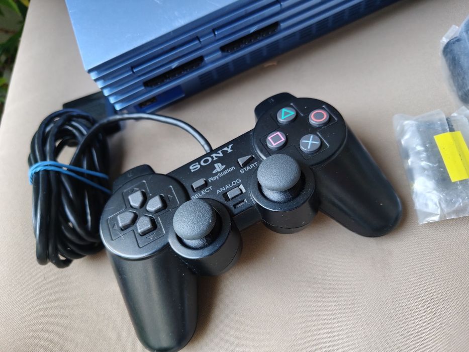 Konsola PlayStation 2 Ps2 FAT Model Scph-50004 PAL Aqua Blue  Pad Dualschock 2  Karta 8mb okablowanie Oryginalny zestaw Sony