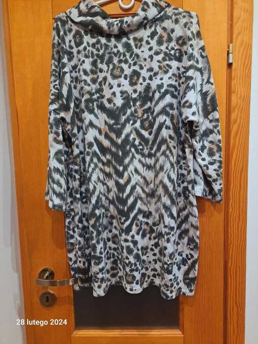 cienki sweterek F&F animal print 50 52