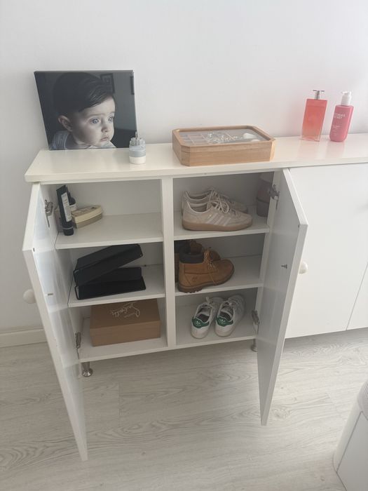 Movel branco - tipo sapateira