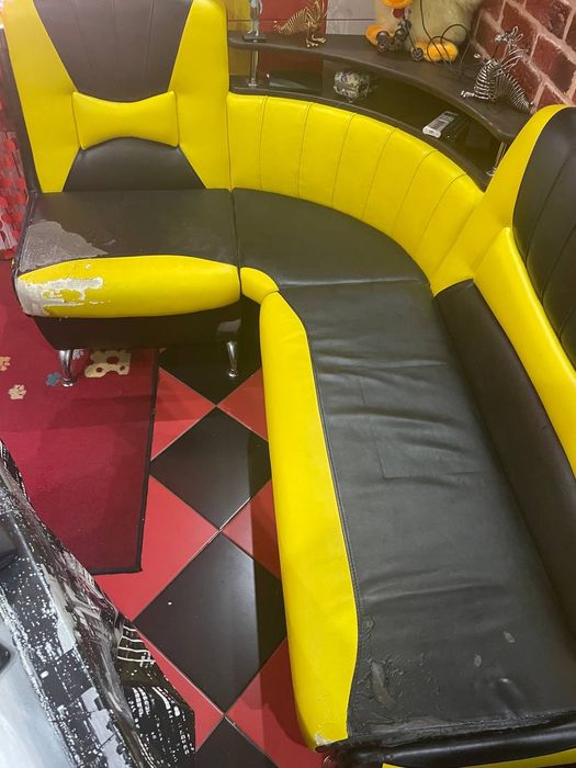 Продается кухонный уголок под перетяжку