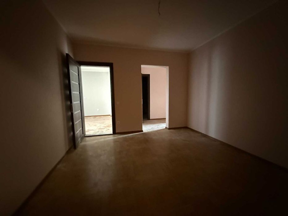 Простора євродвушка 61 м² у ЖК «Деснянський» (кухня-вітальня 18 м²). Ремонт та автономна котельня. Є-Оселя, без%!