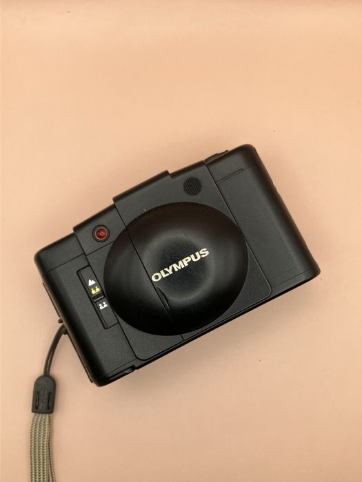 ストラップ付き Olympus XA XAのストラップ | 出張撮影 スタジオたいとう ☆東京都台東区