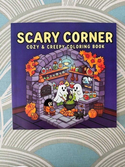 Cozy  Розмальовка scary corner