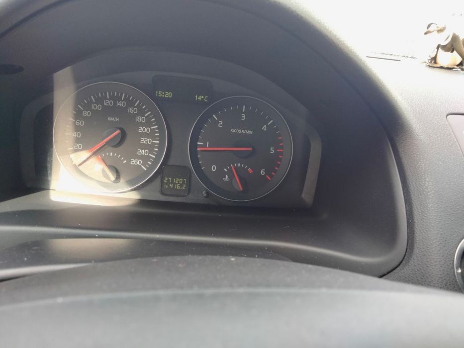 Продам автомобіль Volvo V50 1.6D2