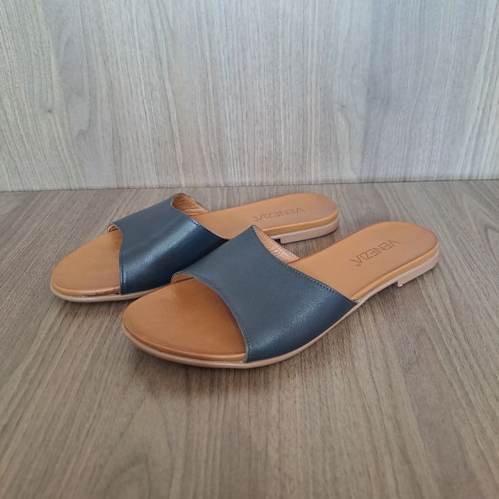 Granatowe klapki Venezia