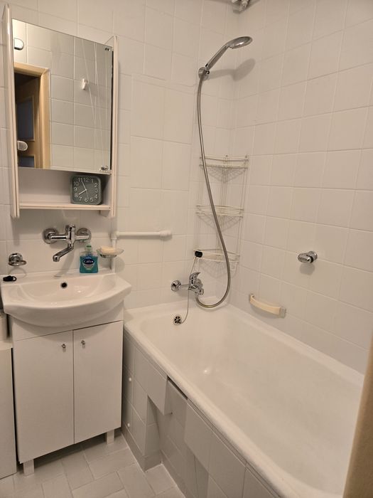 Zgierz Osiedle 650-lecia: 47 m² (2 pokoje) – czyste, odświeżone, świetna komunikacja!