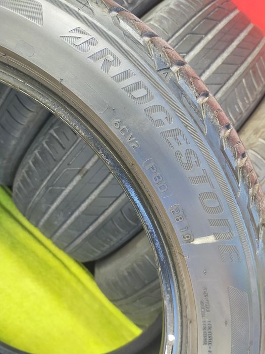215/50R18 Bridgestone