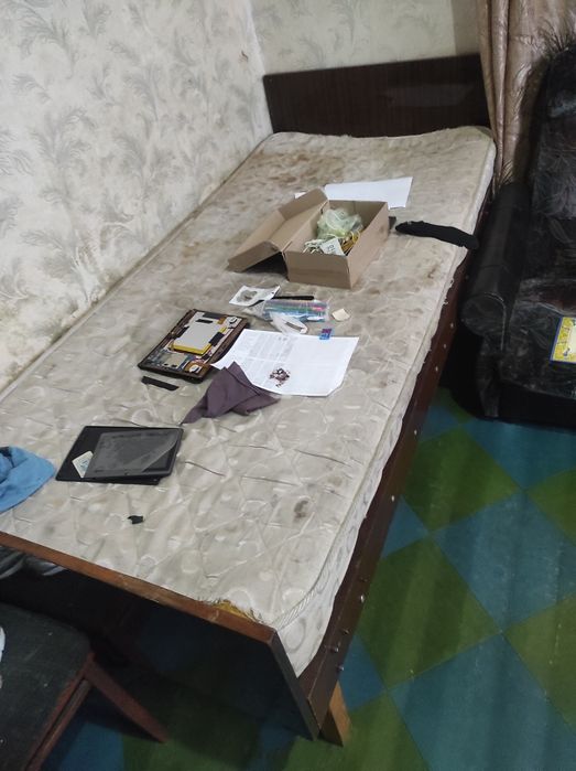 отдам кресла и кровать