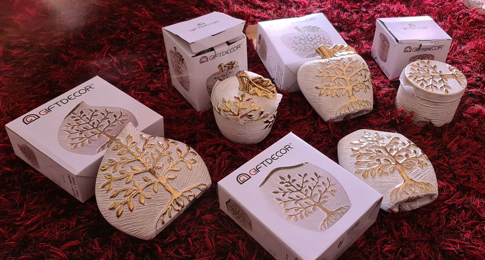 Peças de decoração loiça