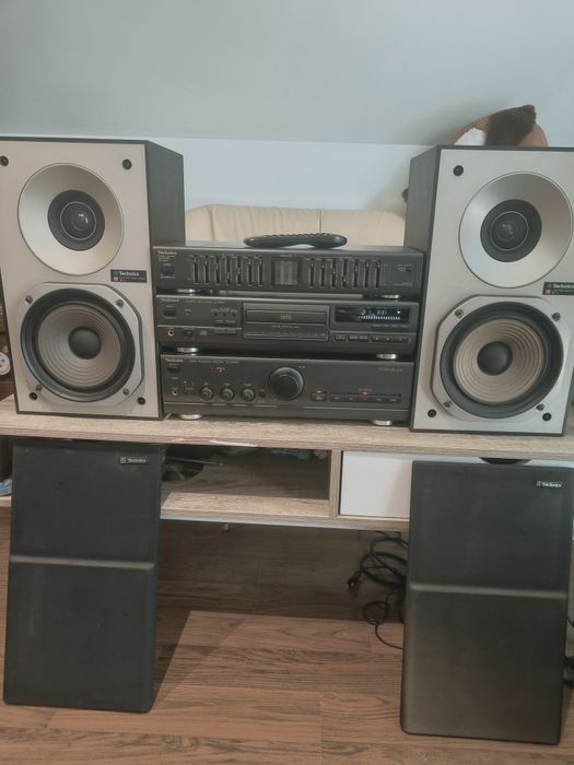 Wieża Technics z kolumnami