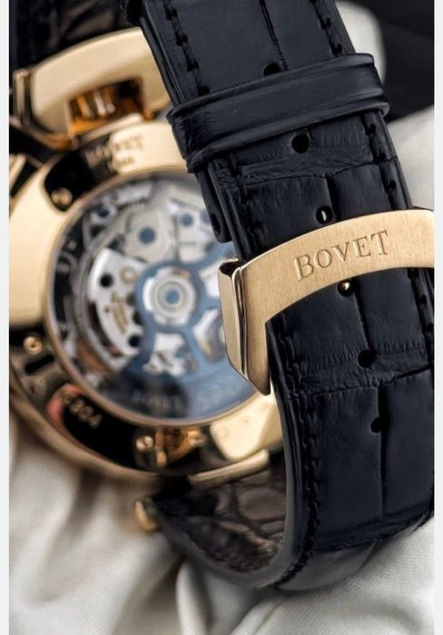 Часи Bovet Sportster44RG