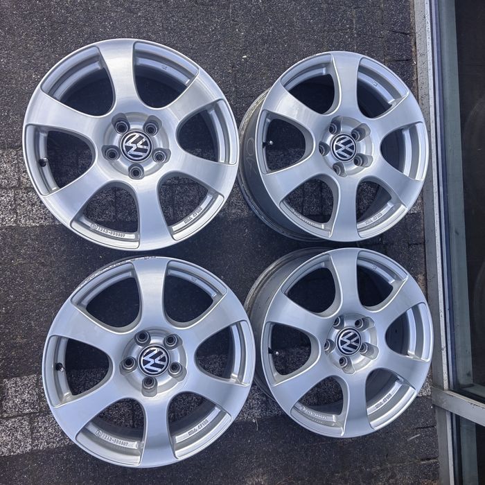 17" Vw Golf VI VII Caddy Touran Passat Sharan Seat Alhambra Leon Toledo Altea Audi A3 Ford galaxy do 2005r Skoda Octavia VAG ALUTEC NR156