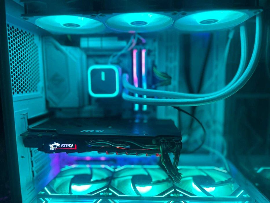 PC Gaming High-End Ryzen 7 9800X3D + GTX 1080