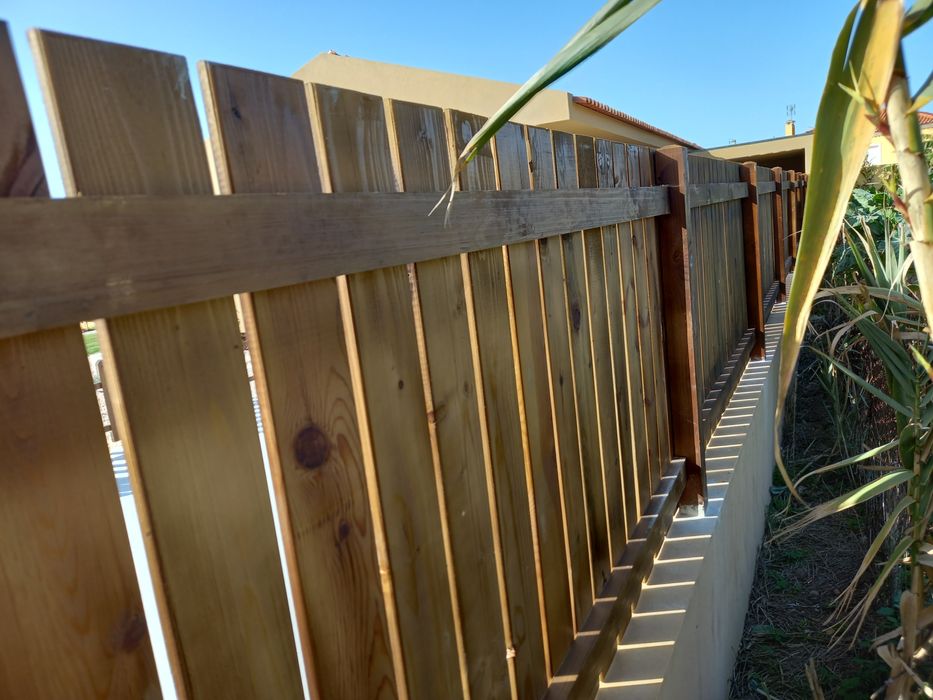 Vedações em madeira.