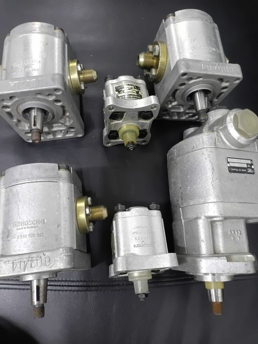 Pompy hydrauliczne nowe Bosch i inne