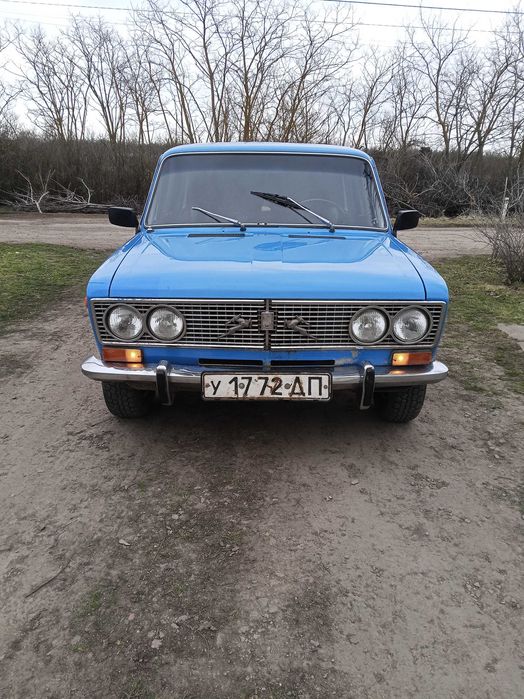Продам ваз 2103