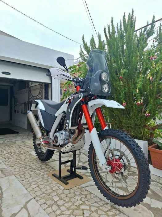 AJP PR7 650 Adventure - 2017