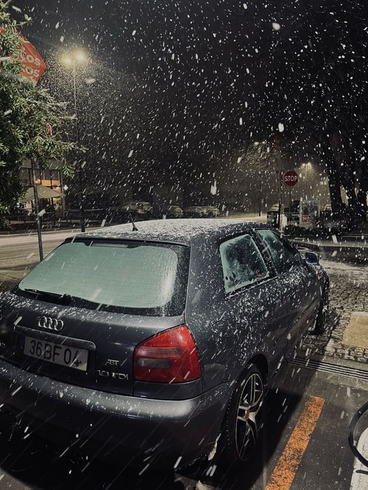 Audi A3.
