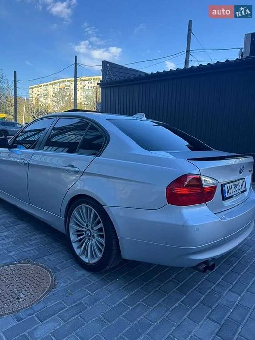BMW E90 (бмв е90) 2.5 бензин