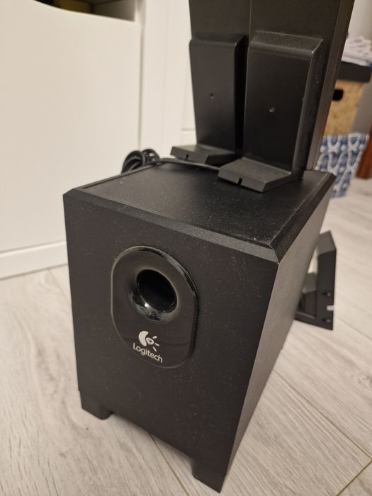 Głośniki 2.1 Logitech x 240