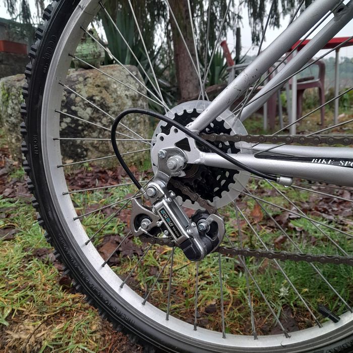 Bicicleta de criança btt