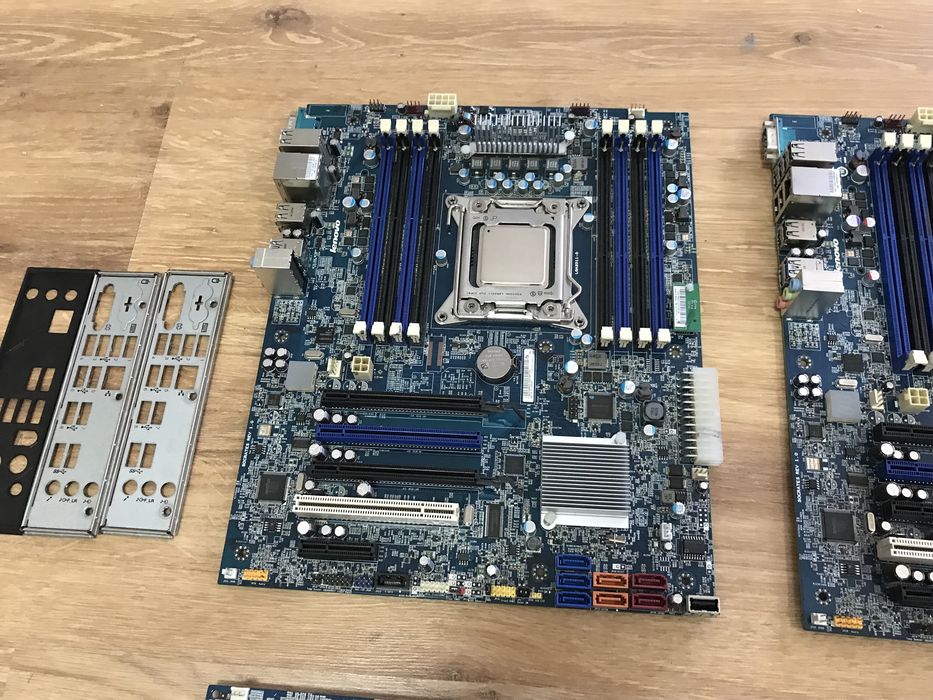 Материнские платы HP LGA 2011 FMB-1101 и Lenovo 2011