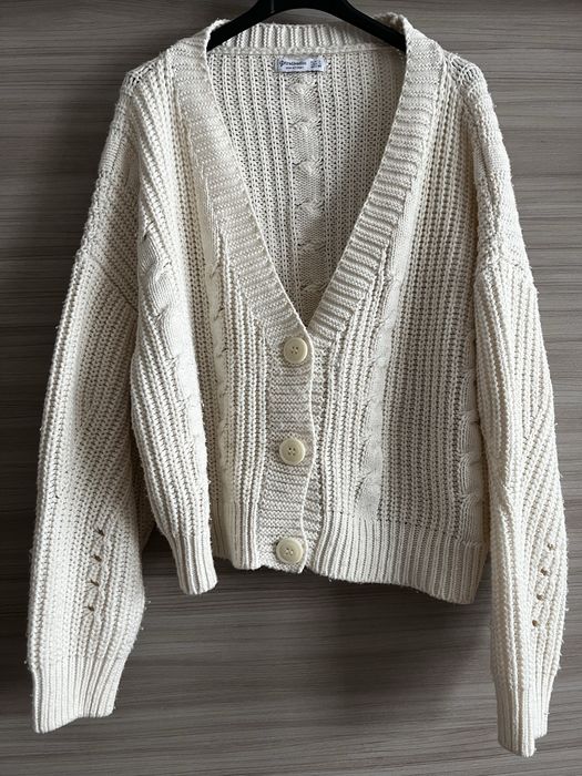 biały swterek rozpinany L