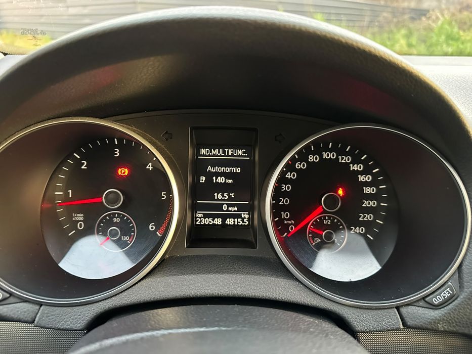 VW Golf 1.6 tdi / Variant /  2012