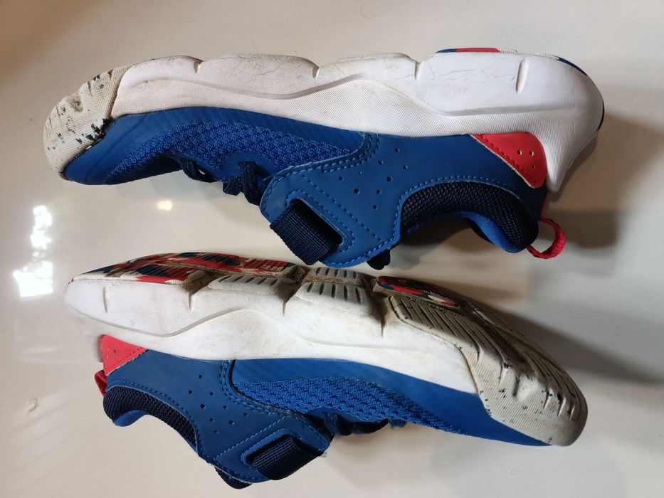 Adidasy Decathlon Playful Fast Scratch rozm. 33