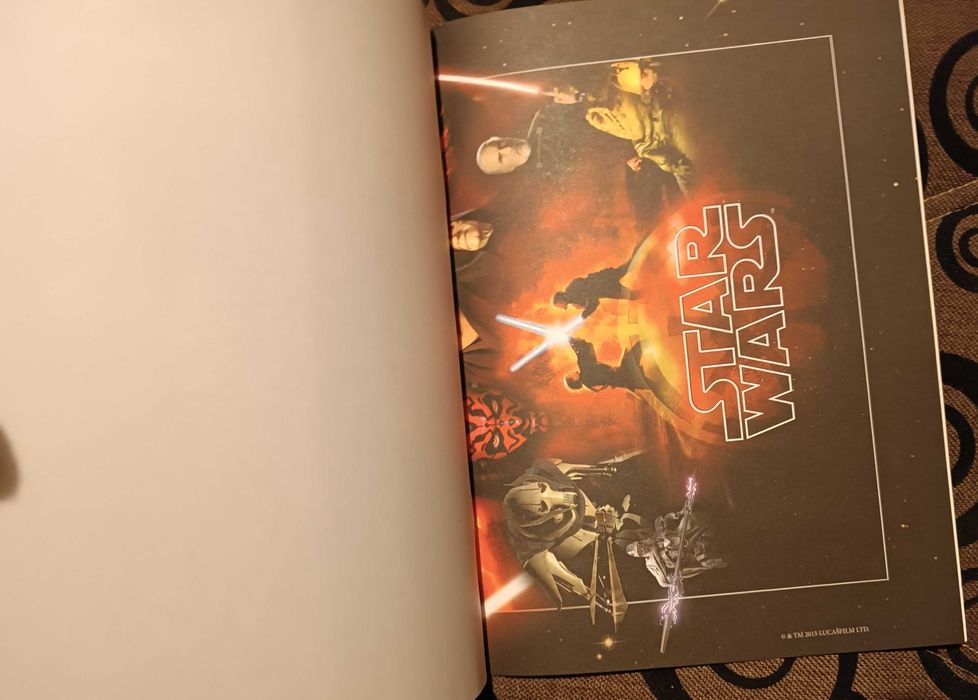 Star Wars - książeczka z naklejkami i plakatem