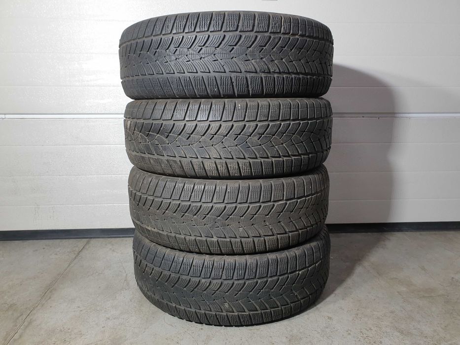 4szt. 215/60/17 96H Goodyear UG Performance SUV G1 4,5mm 2018r [ 145 ]