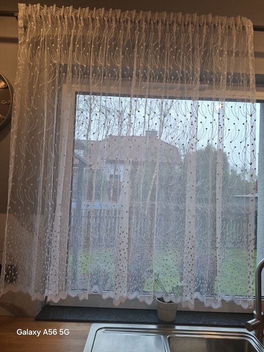 Firanki do okna krotkie