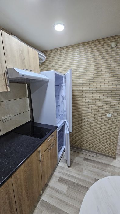 1-на кв у центрі р-н  5-ої лікарні, Варус,Атб, вул.Перемоги/Яценко 3/5