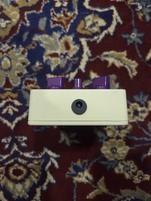 Pedal guitarra a simular um Marshall Shread Master overdrive