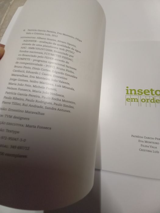 Livro sobre os insectos existentes em Portugal