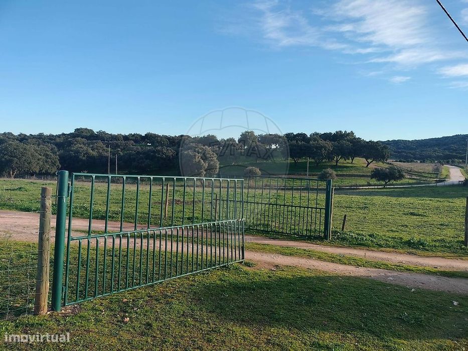 Herdade T0 para venda