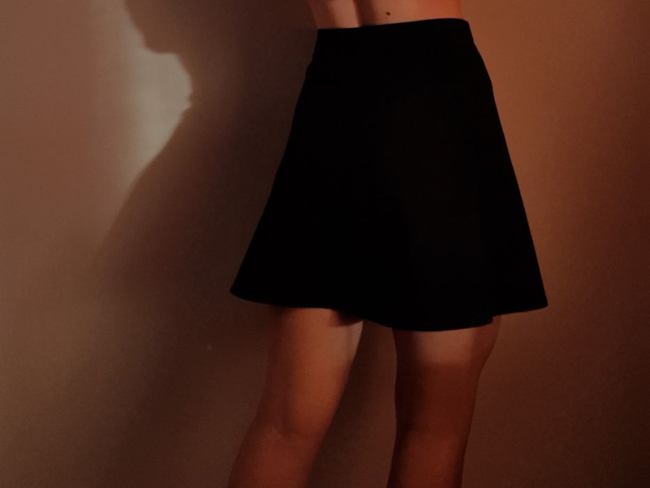 Спідниця чорна жіноча