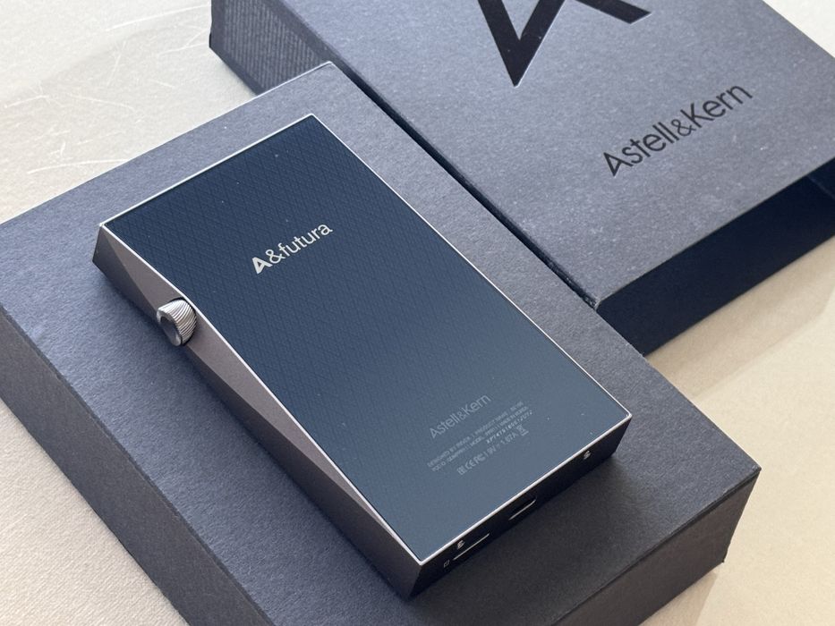 Astell & Kern A&futura SE100 - Digital Audio Player (DAP)