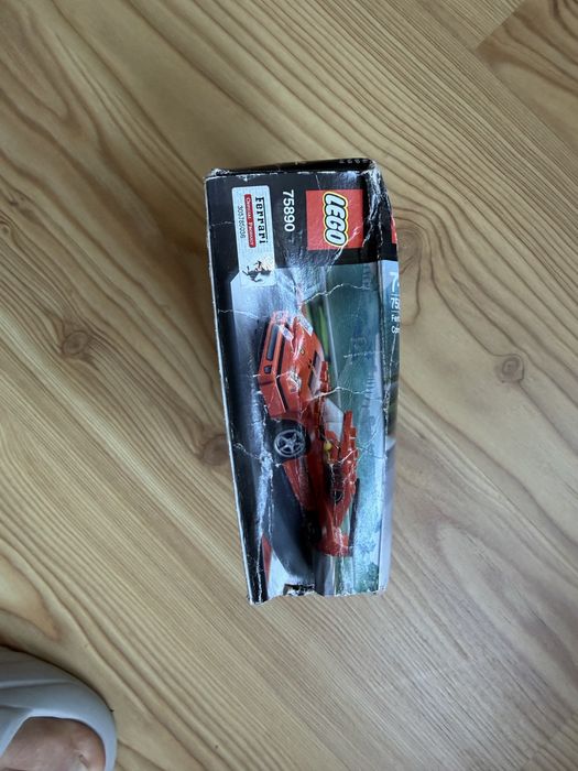 LEGO Speed Champions Ferrari F40 Competizione (75890) Sacos selados de fábrica / Conteúdo novo (caixa danificada)