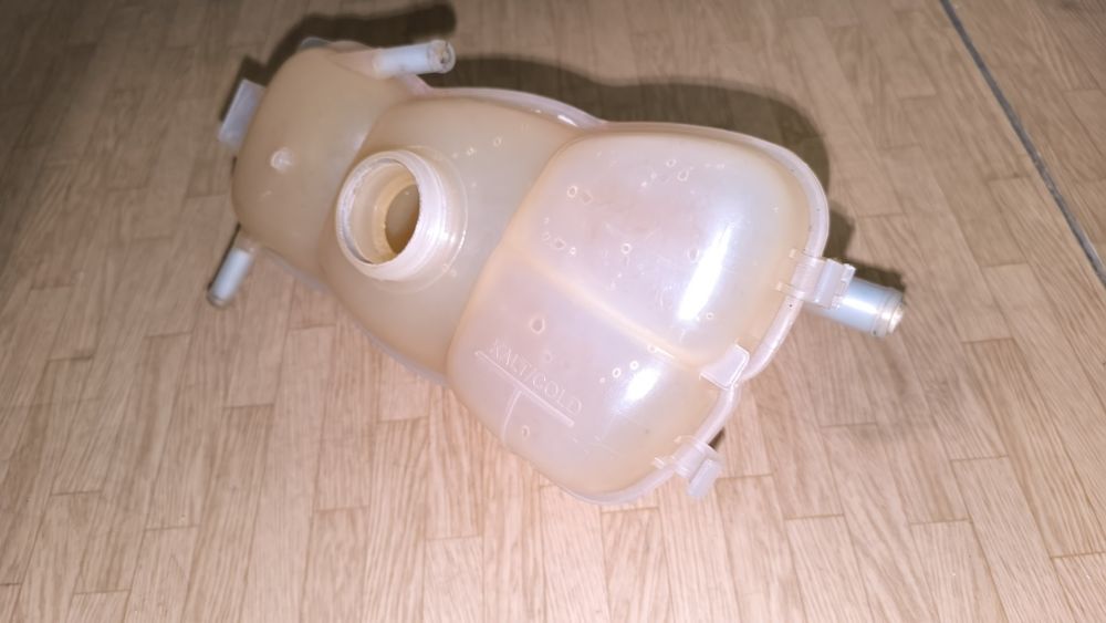 Расширительный бачок opel omega b