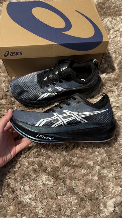 Asics Megablast