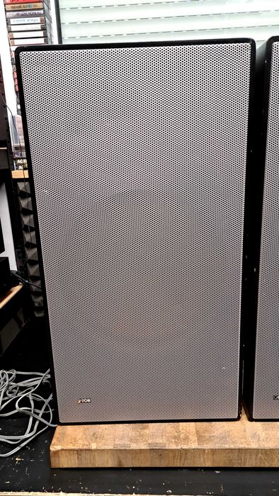 Kolumny Canton LE 900