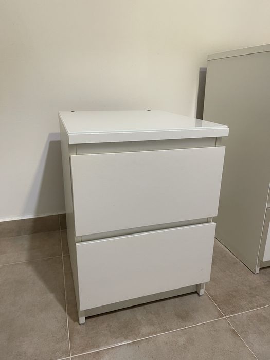Mesa de cabeceira malm ikea