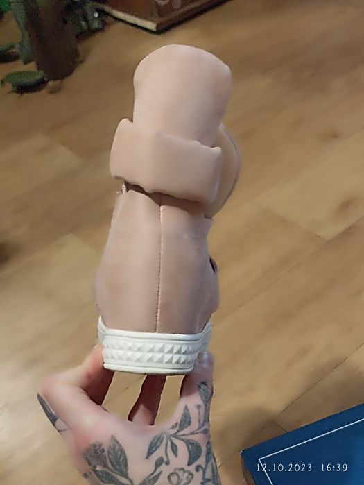 Продам полуботинки/сникерсы, демисезонные!