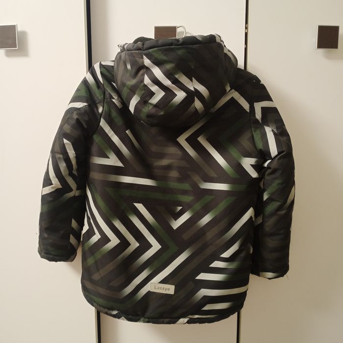 Продам зимову куртку